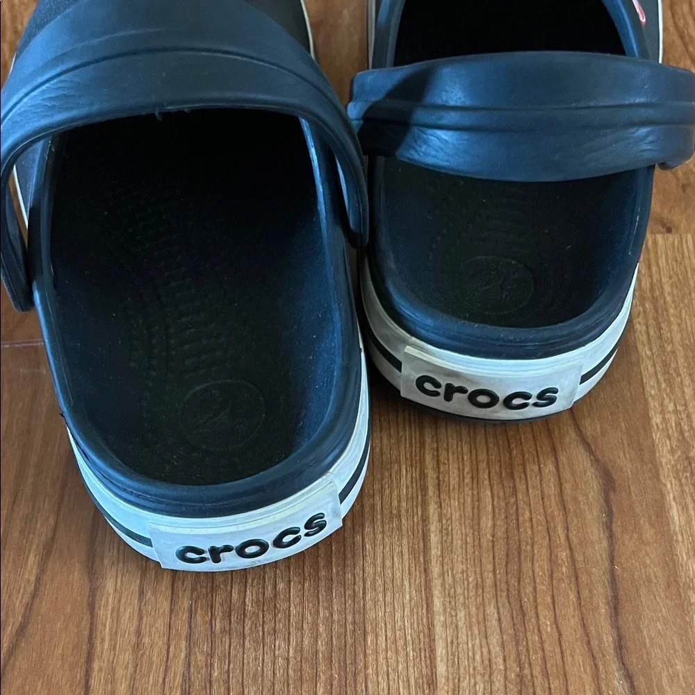 CROCS Kids Black and Tan Sandals - Picture 5 of 5